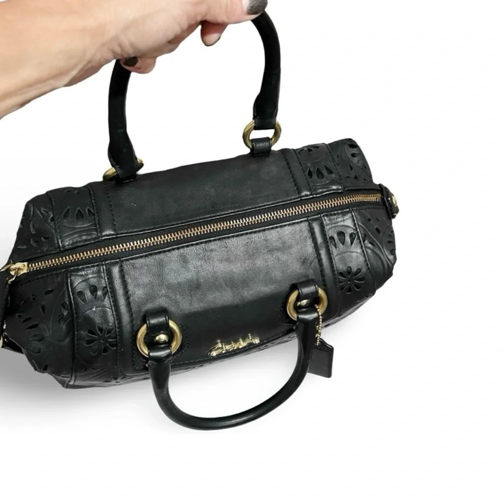 Coach Black Laser Cut Leather Ashley Convertible
Satchel Shoulder Bag Restored - Picture 4 of 10